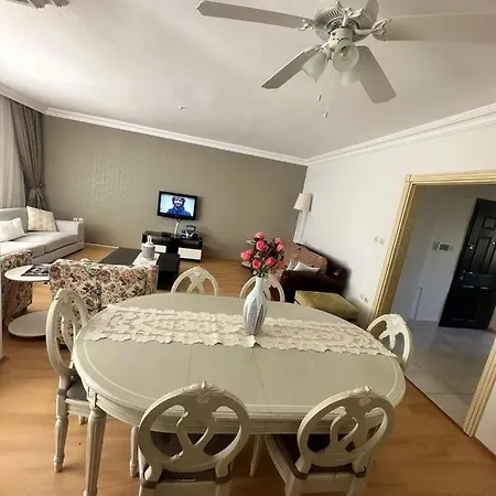 Apartament Plaja Sadece 700 M Uzaklikta Antalya